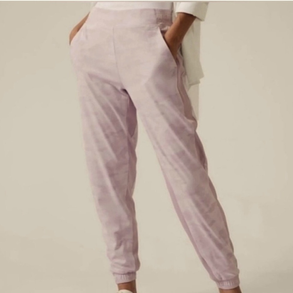 Athleta Brooklyn Jogger Sz 6 Lined Purple Pink Camo Lux Shasta Pockets